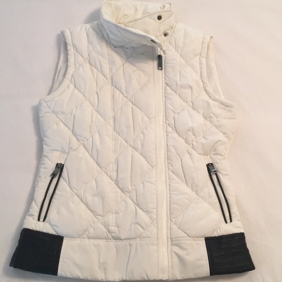 Cream Sleeveless Puffer Coat; NWOT; Size Small - Picture 1 of 4